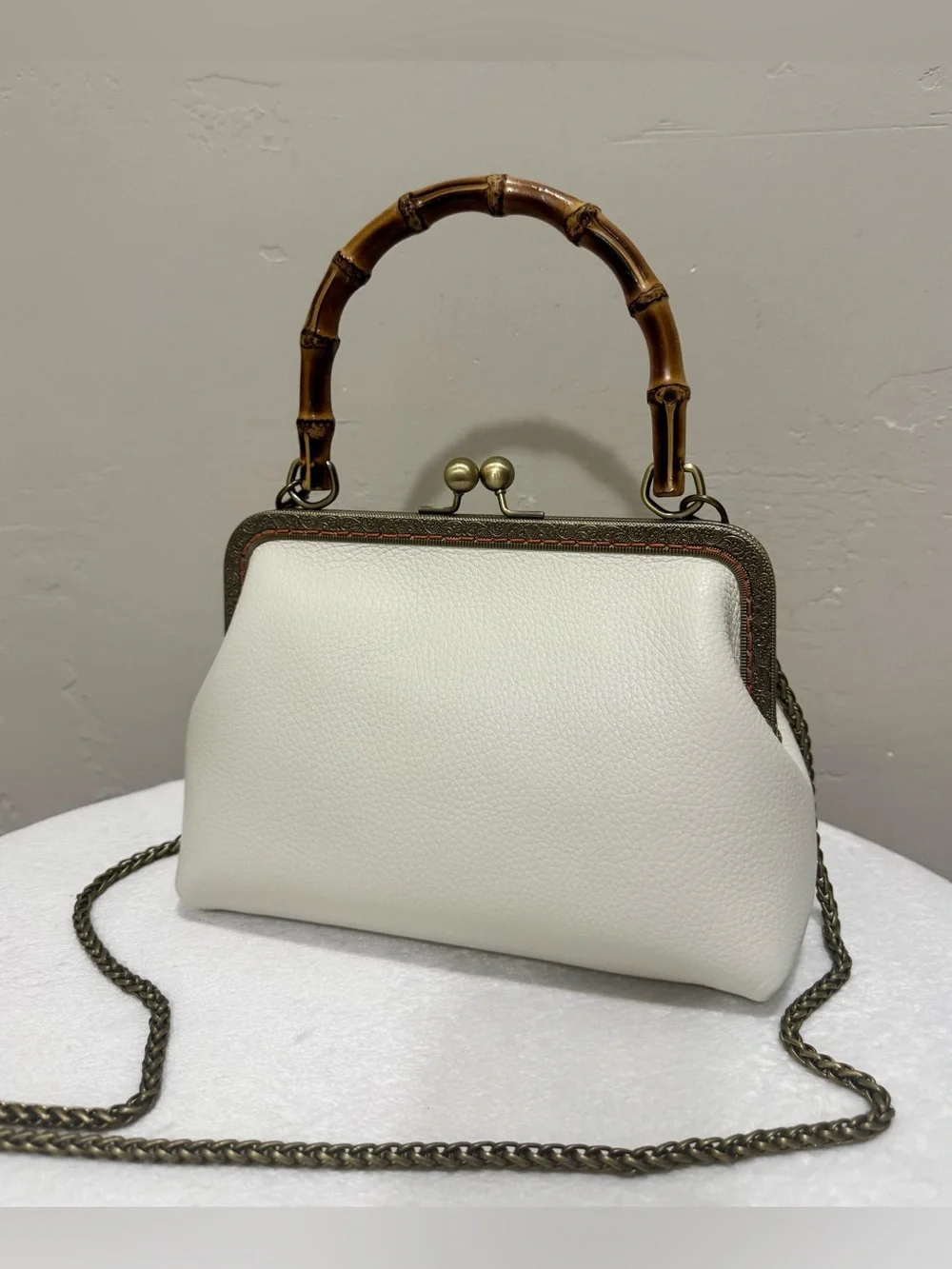 Handsewn Genuine Pebble Leather, Retro Style Kisslock & Bamboo Handle Bag Set